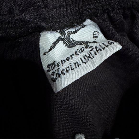 Deportivo Kevin Mens Men's Black Athletic Shorts with Red Trim Unitalla One Size - Picture 2 of 4